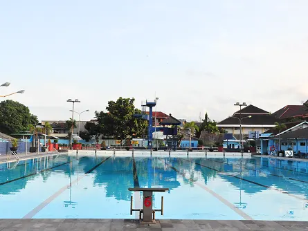 Fasilitas Kolam Renang Bimbel Masuk TNI POLRI AKPOL, SIPSS, Bintara & Sekolah Kedinasan